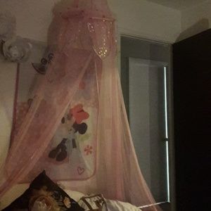 Meet your Posher, Viki